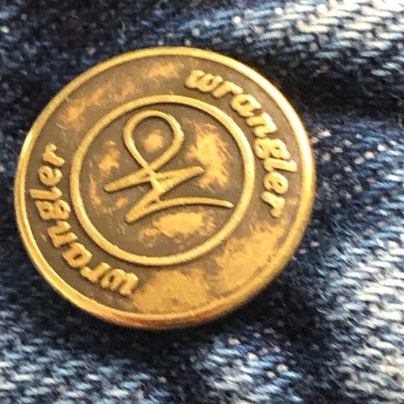 Wrangler for women straight leg mom jeans 10 x 29/med wash/12 in rise/7 in zip - Picture 13 of 14